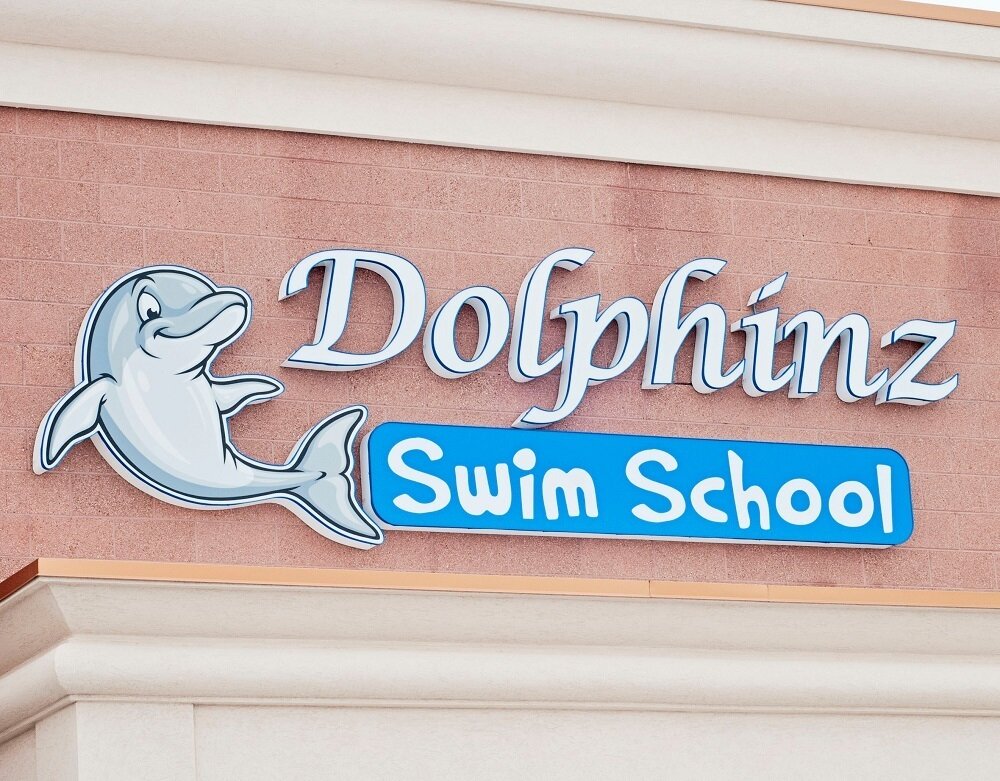 DOINCLPHINZ SWIM SCHOOL