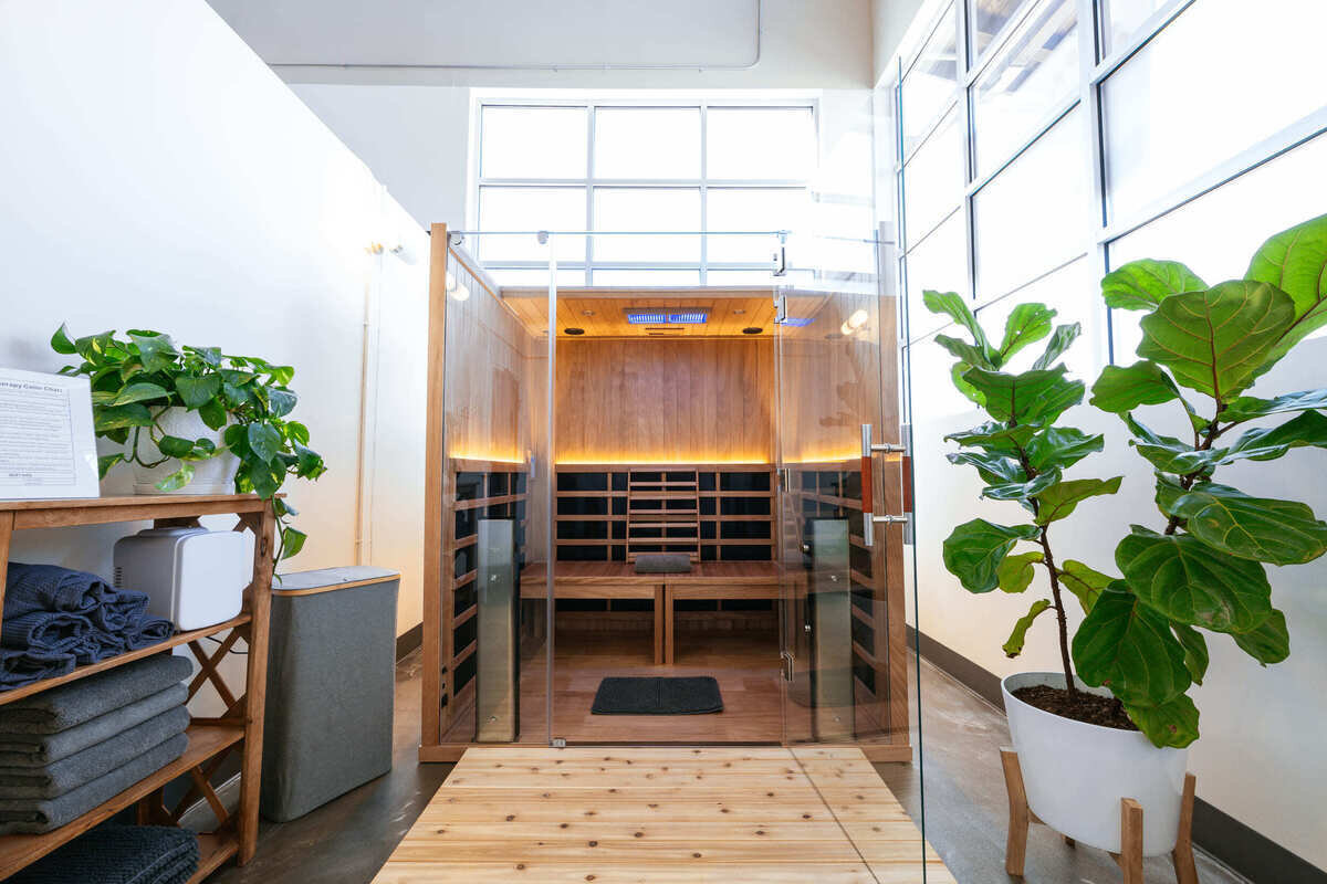 Lustre Infrared Sauna Studio