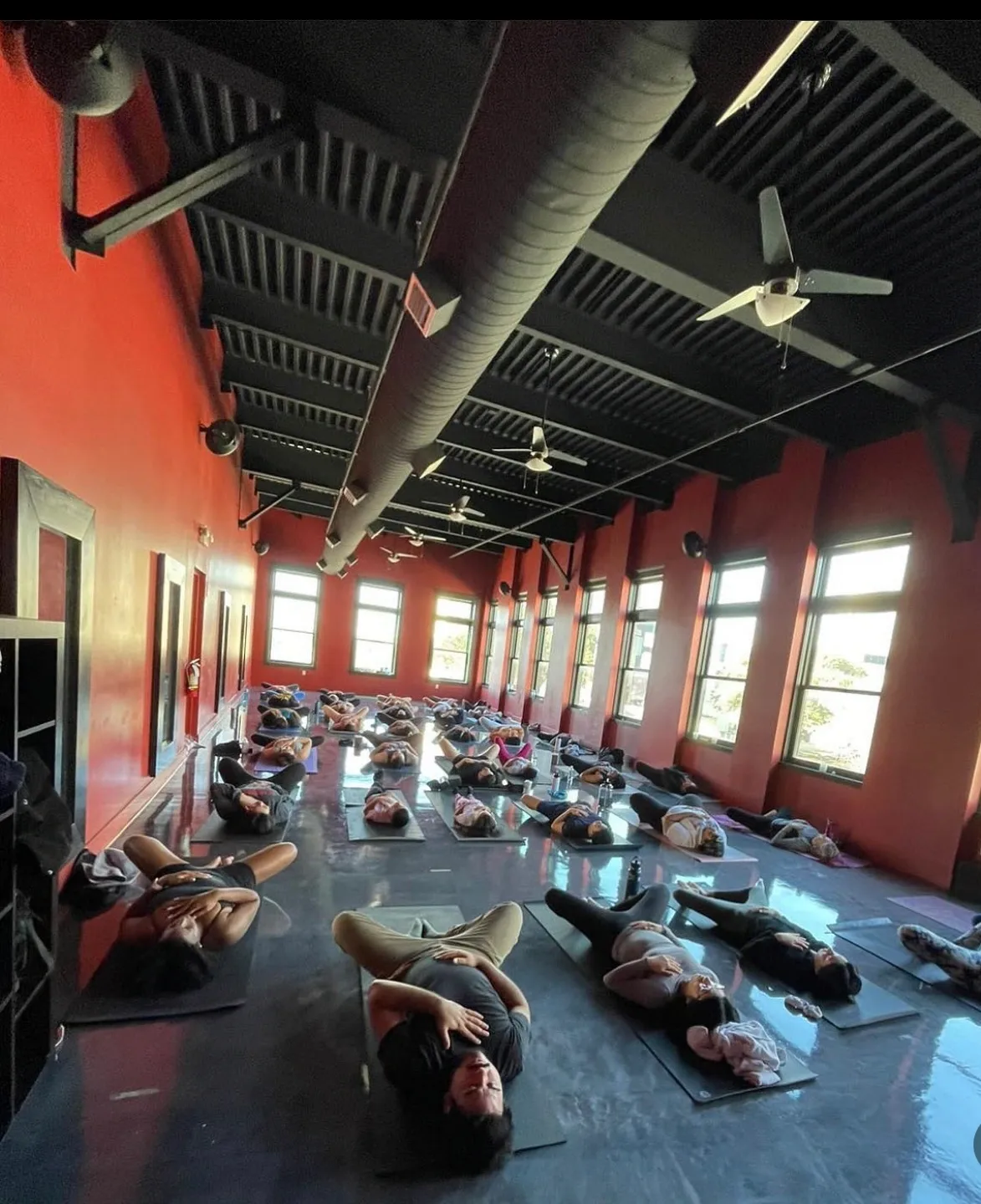 V12 Yoga