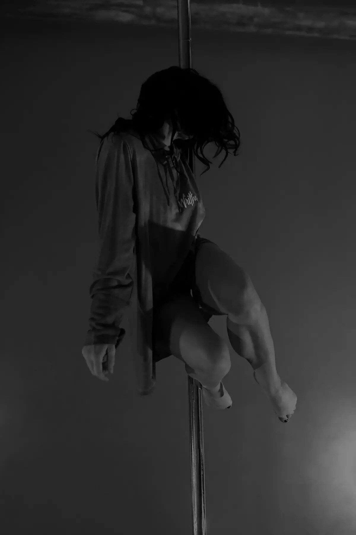 Writhe Pole Dance