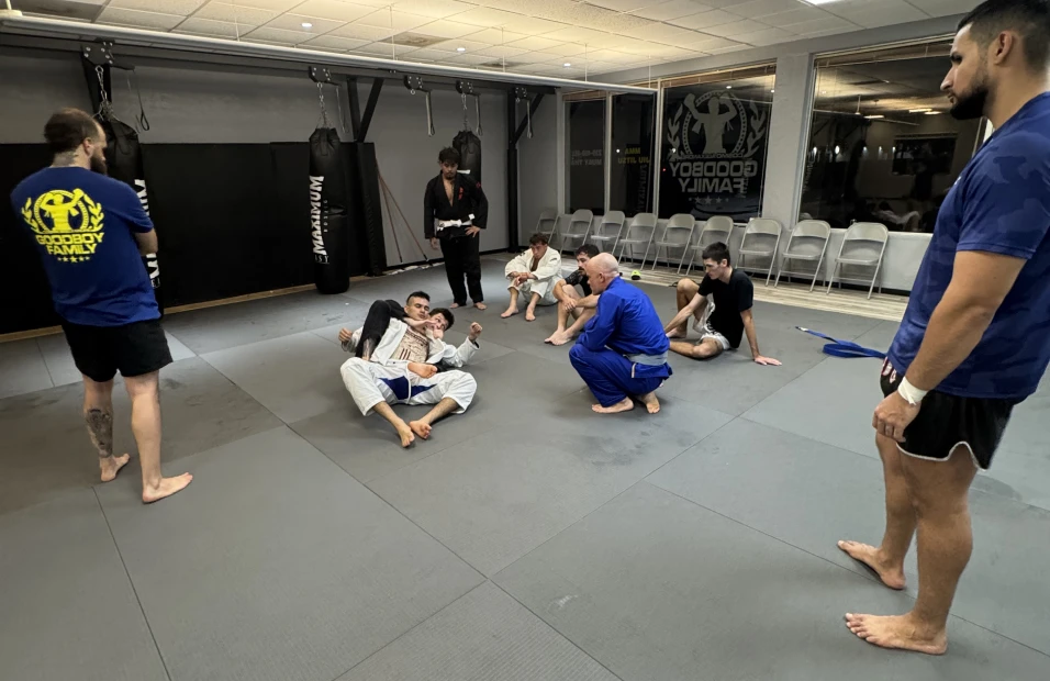 Muay Thai Good Boy Family