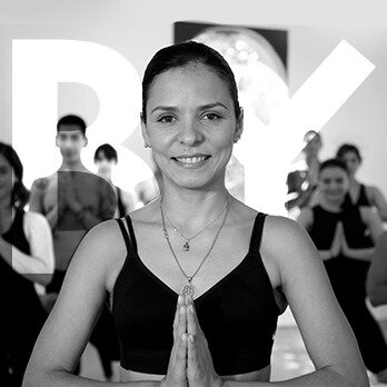 Blanco Yoga