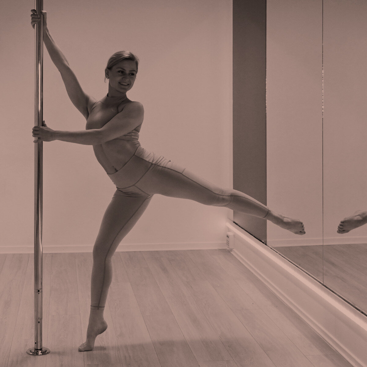 SOMETIMES POLE STUDIO AS