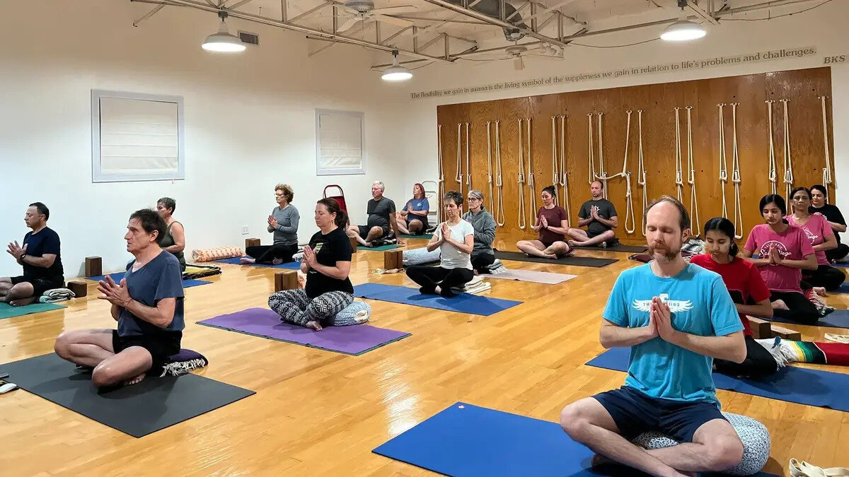 Dallas Iyengar Yoga