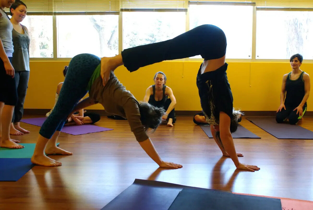 AcroYoga Minneapolis