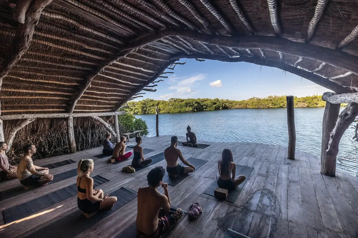 DUNDAS YOGA & FITNESS